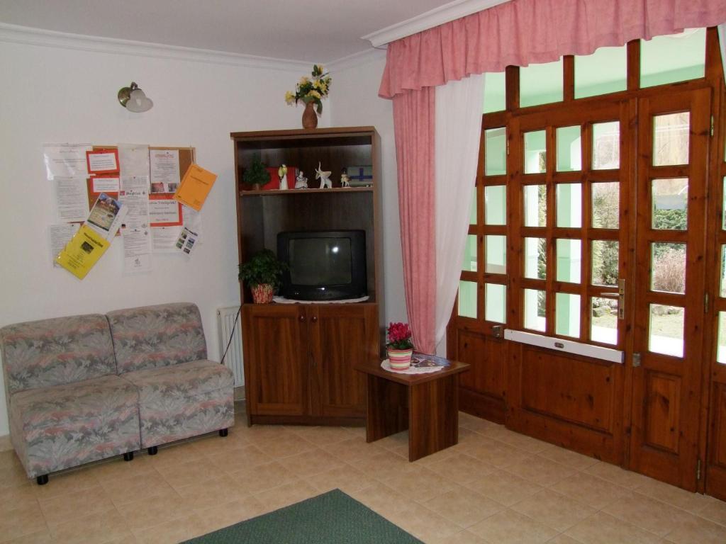 Rajna Apartmanhaz Bogács Buitenkant foto